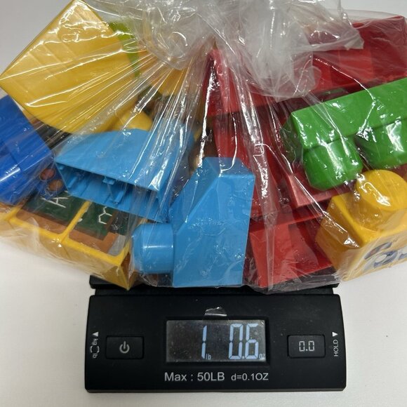 Fisher-Price  Mega Bloks 17 Pcs Schoolhouse Friends Replacement Parts Ages 1-5 - Picture 2 of 3